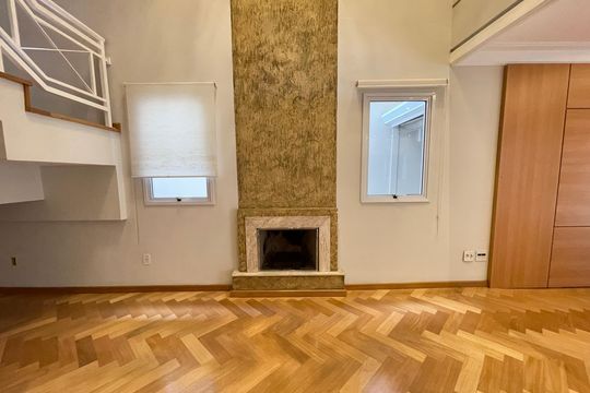 Sala de casa de condomínio para alugar com 4 quartos, 250m² em Parque dos Principes, São Paulo