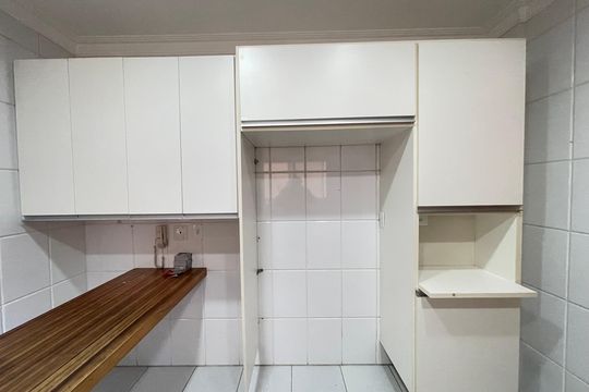 Área de Serviço de casa de condomínio para alugar com 4 quartos, 250m² em Parque dos Principes, São Paulo
