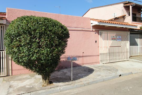 Fachada de casa para alugar com 3 quartos, 100m² em Bosque dos Eucaliptos, São José dos Campos
