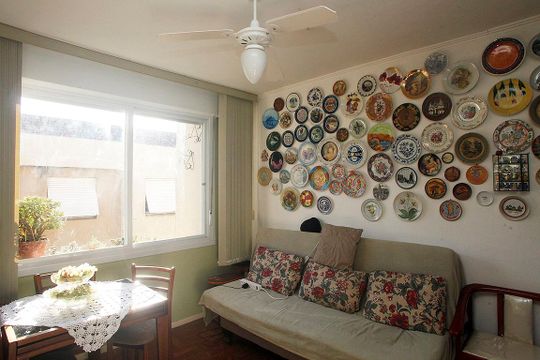 Sala de apartamento à venda com 3 quartos, 76m² em Jardim Botânico, Porto Alegre