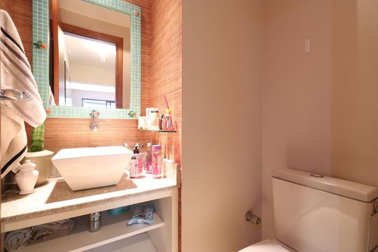 Lavabo  de apartamento à venda com 4 quartos, 177m² em Vila Anglo Brasileira, São Paulo