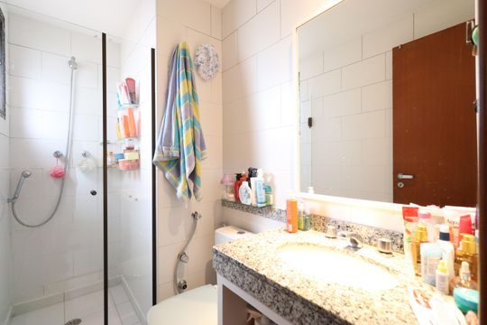 Apartamento à venda com 4 quartos, 177m² em Vila Anglo Brasileira, São Paulo