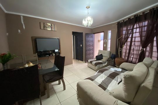 Casa à venda com 4 quartos, 142m² em Raposo Tavares, São Paulo