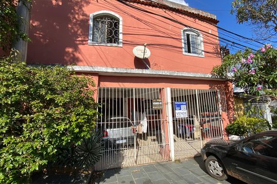 Fachada com de casa à venda com 4 quartos, 142m² em Raposo Tavares, São Paulo
