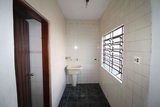 Área de Serviço de casa à venda com 3 quartos, 260m² em Vila Renato, São Paulo