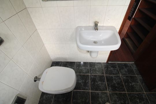 Quarto 3 - Banheiro de casa à venda com 3 quartos, 260m² em Vila Renato, São Paulo
