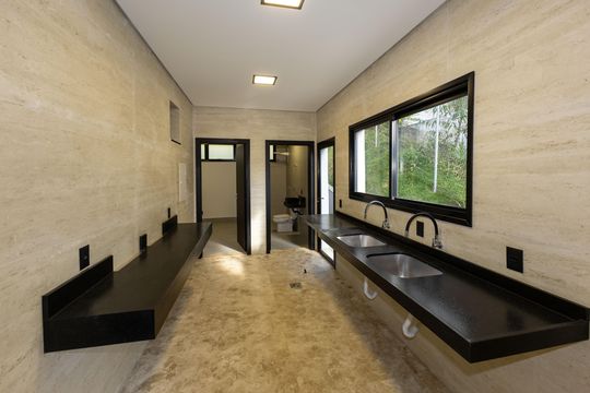 Área de Serviço de casa de condomínio à venda com 5 quartos, 560m² em Chácara Silveira Ramos, Nova Lima