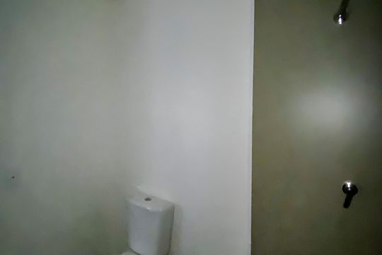 Banheiro de kitnet/studio para alugar com 1 quarto, 29m² em Pompeia, São Paulo