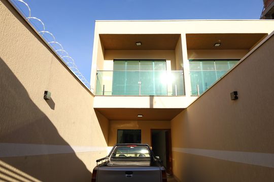 Garagem de casa à venda com 3 quartos, 135m² em Cidade Líder, São Paulo