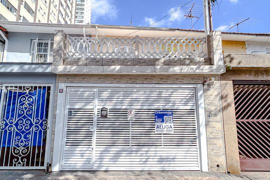 Fachada  de casa à venda com 3 quartos, 110m² em Parque São Jorge, São Paulo
