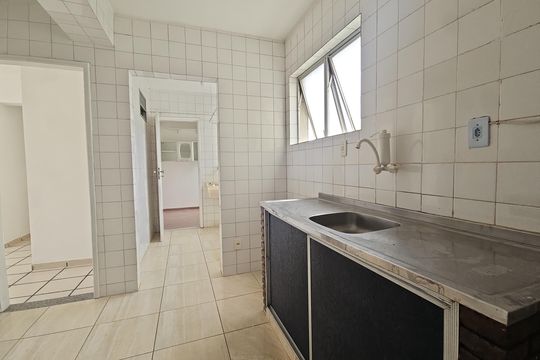 Cozinha de apartamento para alugar com 3 quartos, 120m² em Itaigara, Salvador
