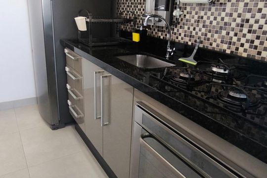 Cozinha de apartamento à venda com 2 quartos, 57m² em Santo Antônio, Osasco