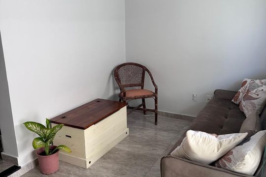 Sala de casa de condomínio para alugar com 4 quartos, 110m² em Praia do Flamengo, Salvador