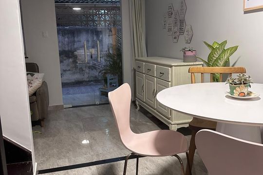 Sala de casa de condomínio para alugar com 4 quartos, 110m² em Praia do Flamengo, Salvador