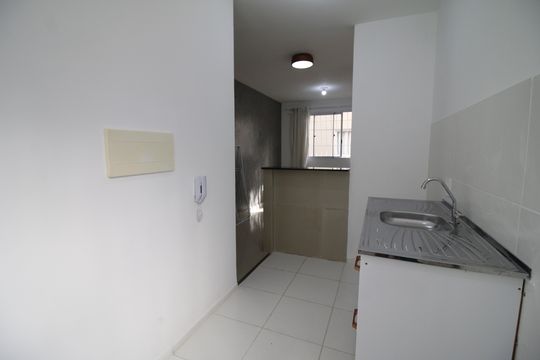 Apartamento para alugar com 2 quartos, 43m² em Gardênia Azul, Rio de Janeiro