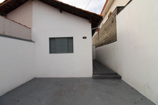 Garagem de casa para alugar com 2 quartos, 60m² em Bosque dos Eucaliptos, São José dos Campos