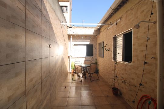 Quintal de casa à venda com 3 quartos, 100m² em Vila Socorro, São Paulo
