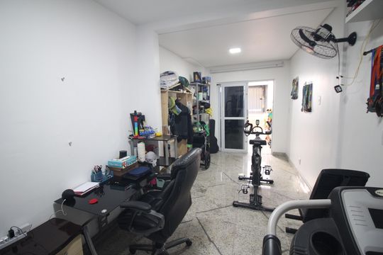 Quarto 4 de casa à venda com 3 quartos, 500m² em Riacho das Pedras, Contagem