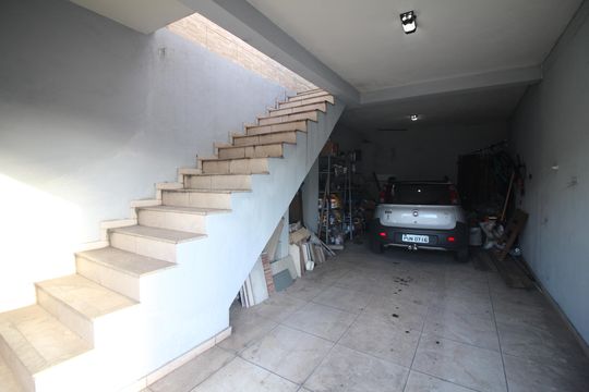 Garagem 2 de casa à venda com 3 quartos, 500m² em Riacho das Pedras, Contagem