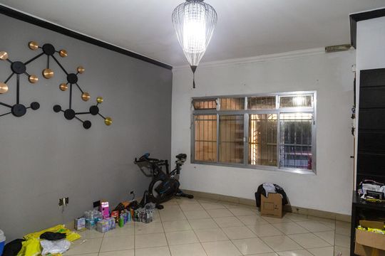 Sala de casa para alugar com 4 quartos, 79m² em Jardim Rosa de Franca, Guarulhos