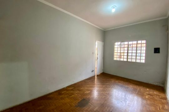 Casa para alugar com 3 quartos, 183m² em Vila Rosalia, Guarulhos