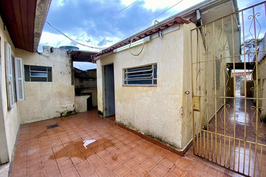 Quintal de casa para alugar com 3 quartos, 183m² em Vila Rosalia, Guarulhos
