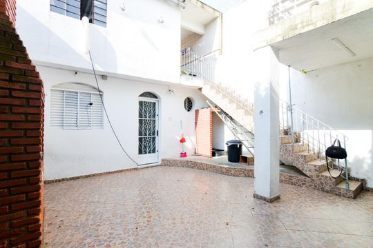 Churrasqueira de casa à venda com 3 quartos, 200m² em Vila Galvão, Guarulhos