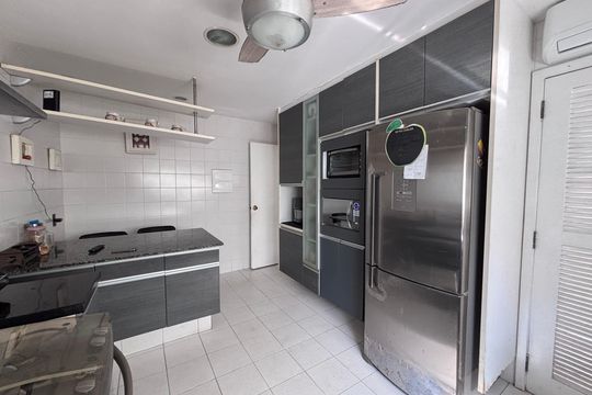 Cozinha de casa de condomínio à venda com 5 quartos, 210m² em Recreio dos Bandeirantes, Rio de Janeiro
