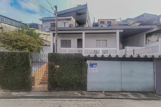 Fachada de casa para alugar com 3 quartos, 250m² em Jardim Rosina, Mauá
