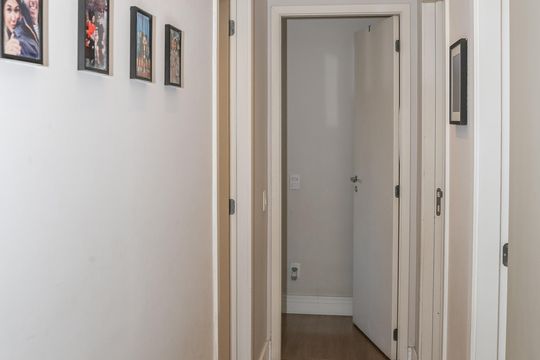 Corredor de apartamento à venda com 3 quartos, 96m² em Várzea da Barra Funda, São Paulo