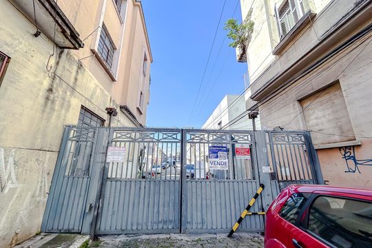 Fachada com Plaquinha de casa à venda com 4 quartos, 60m² em Maranhão, São Paulo