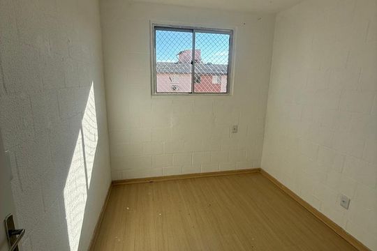 Quarto de apartamento para alugar com 2 quartos, 42m² em Rubem Berta, Porto Alegre