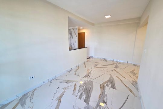 Sala de apartamento para alugar com 2 quartos, 90m² em Vila Balnearia, Praia Grande