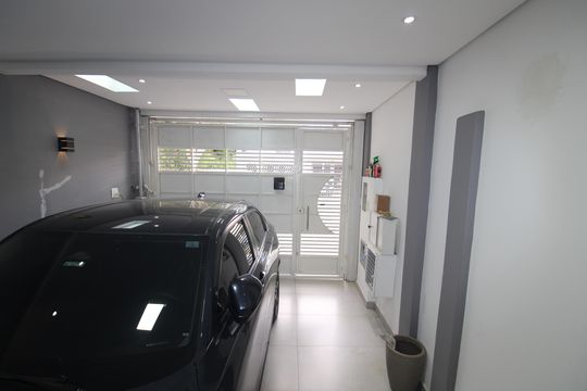 Garagem de casa à venda com 2 quartos, 145m² em Vila Nova Cachoeirinha, São Paulo