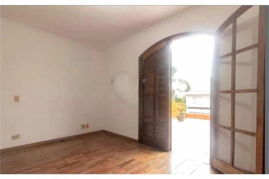 Casa de Condomínio à venda com 3 quartos, 130m² em Jardim Marajoara, São Paulo