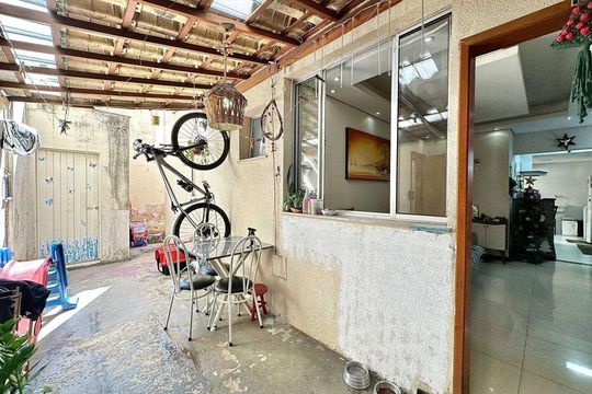 Apartamento à venda com 3 quartos, 77m² em Planalto, Belo Horizonte
