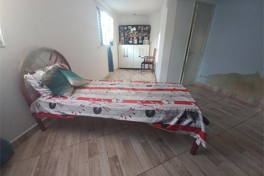 Casa à venda com 3 quartos, 103m² em Cidade Dutra, São Paulo
