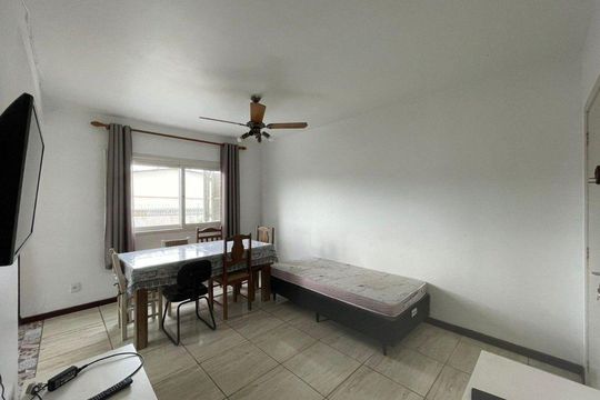 Sala de apartamento para alugar com 3 quartos, 73m² em Lorenzi, Cachoeirinha