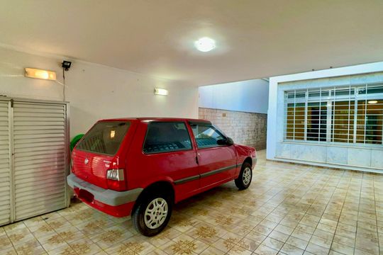 Garagem de casa à venda com 3 quartos, 186m² em Alto de Pinheiros, São Paulo