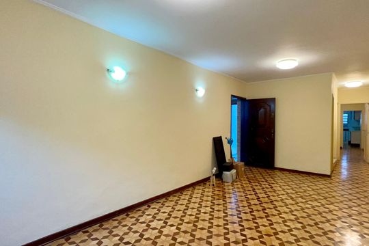 Sala de casa à venda com 3 quartos, 186m² em Alto de Pinheiros, São Paulo