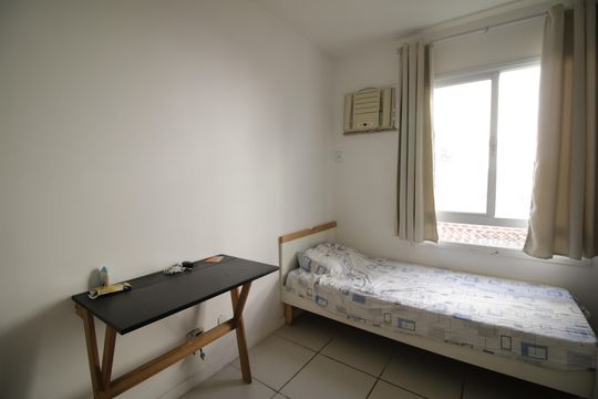 quarto 1 de casa de condomínio para alugar com 4 quartos, 120m² em Freguesia (jacarepaguá), Rio de Janeiro