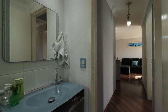 Banheiro de apartamento à venda com 2 quartos, 50m² em Parque Erasmo Assunção, Santo André