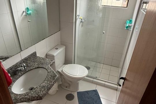 Banheiro de apartamento à venda com 2 quartos, 99m² em Partenon, Porto Alegre