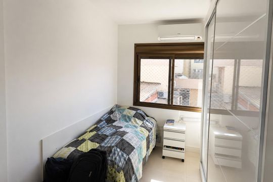 Quarto 1 de apartamento à venda com 2 quartos, 99m² em Partenon, Porto Alegre