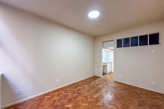 Kitnet/Studio à venda com 1 quarto, 32m² em Centro, Rio de Janeiro