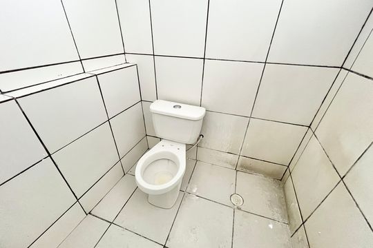 Banheiro de casa à venda com 2 quartos, 50m² em Vila Espanhola, São Paulo