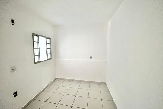 Quarto 2 de casa à venda com 2 quartos, 50m² em Vila Espanhola, São Paulo