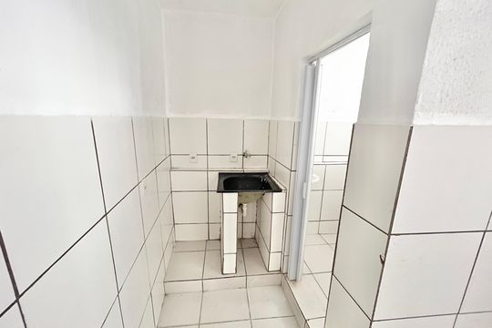 Cozinha e Área de Serviço de casa à venda com 2 quartos, 50m² em Vila Espanhola, São Paulo
