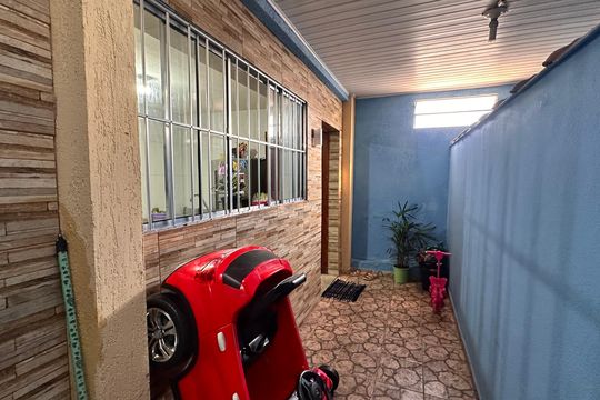 Casa à venda com 1 quarto, 250m² em Jardim Casablanca, São Paulo