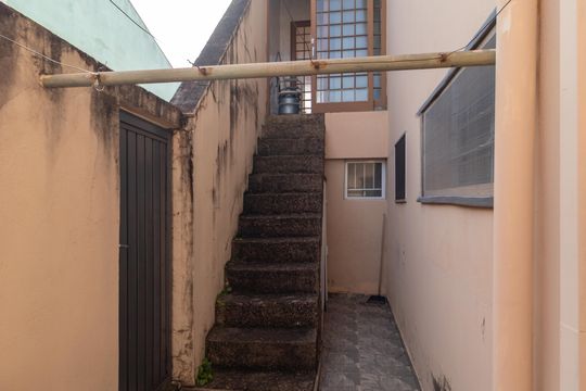 Quintal de casa à venda com 3 quartos, 237m² em Jardim Carlos Lourenço, Campinas